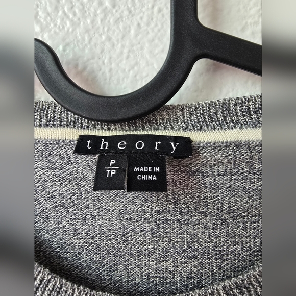 Theory Men's Gray Crewneck Sweater with Cream Trim - Picture 2 of 7